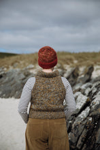Shetland Shades: Stories in Wool