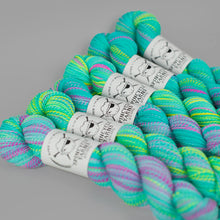 Last Splash: Spincycle Yarns Dyed in the Wool