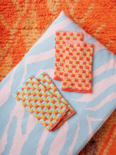 Let's Crochet! Issue 2