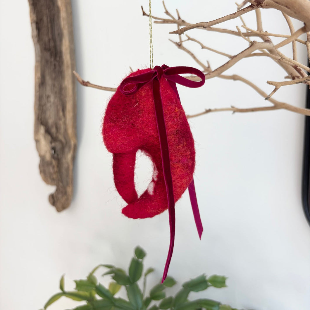 2.20.27 Needle Felted Lobster Claws with Michelle Provencal