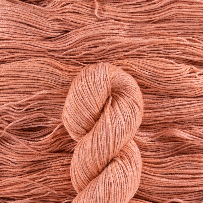 Summer Peach : Ritual Dyes Undine DK