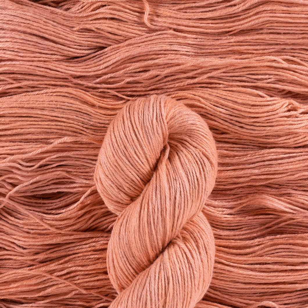 Summer Peach : Ritual Dyes Undine DK